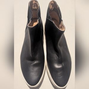 Seychelles Cream Sole Ankle Boots